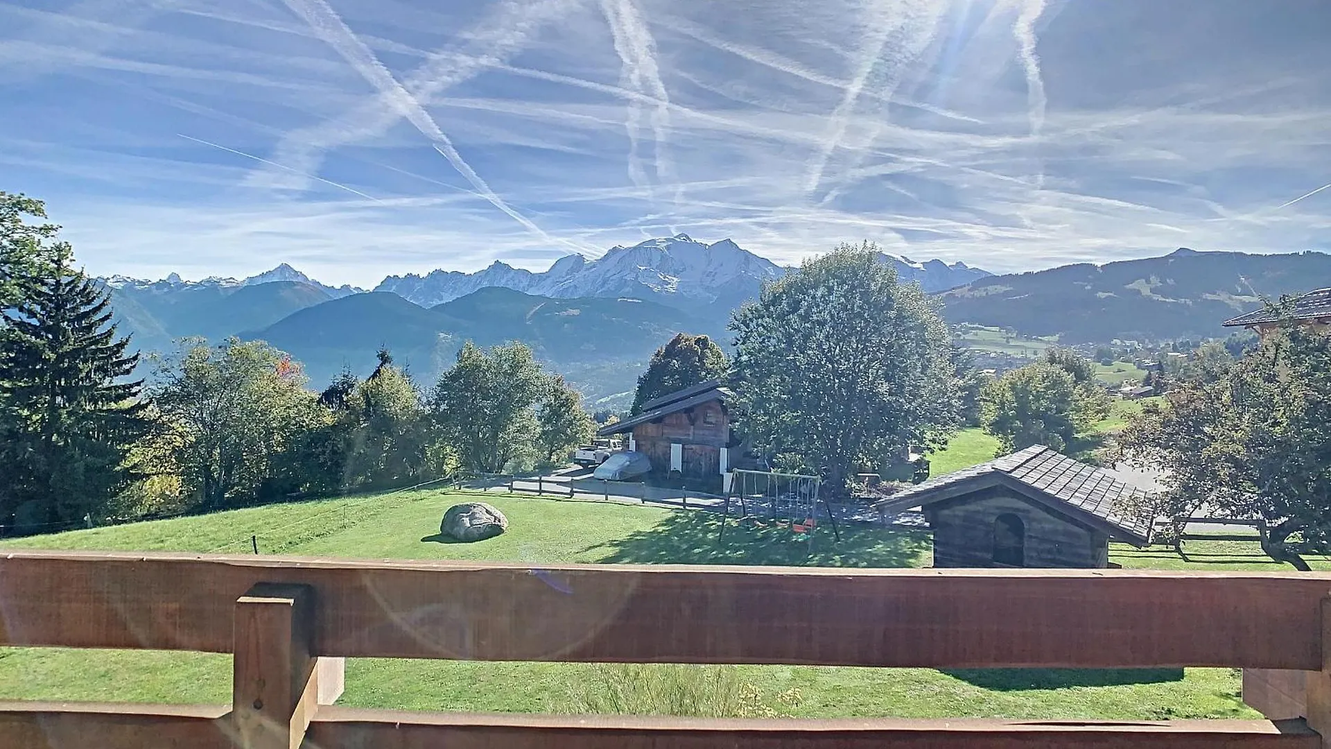 Duplex Neuf Avec Terrasse Face Au Mont Blanc, 3 Chambres Et Mezzanine, A 3 Km Du Centre De Combloux - Fr-1-560-65