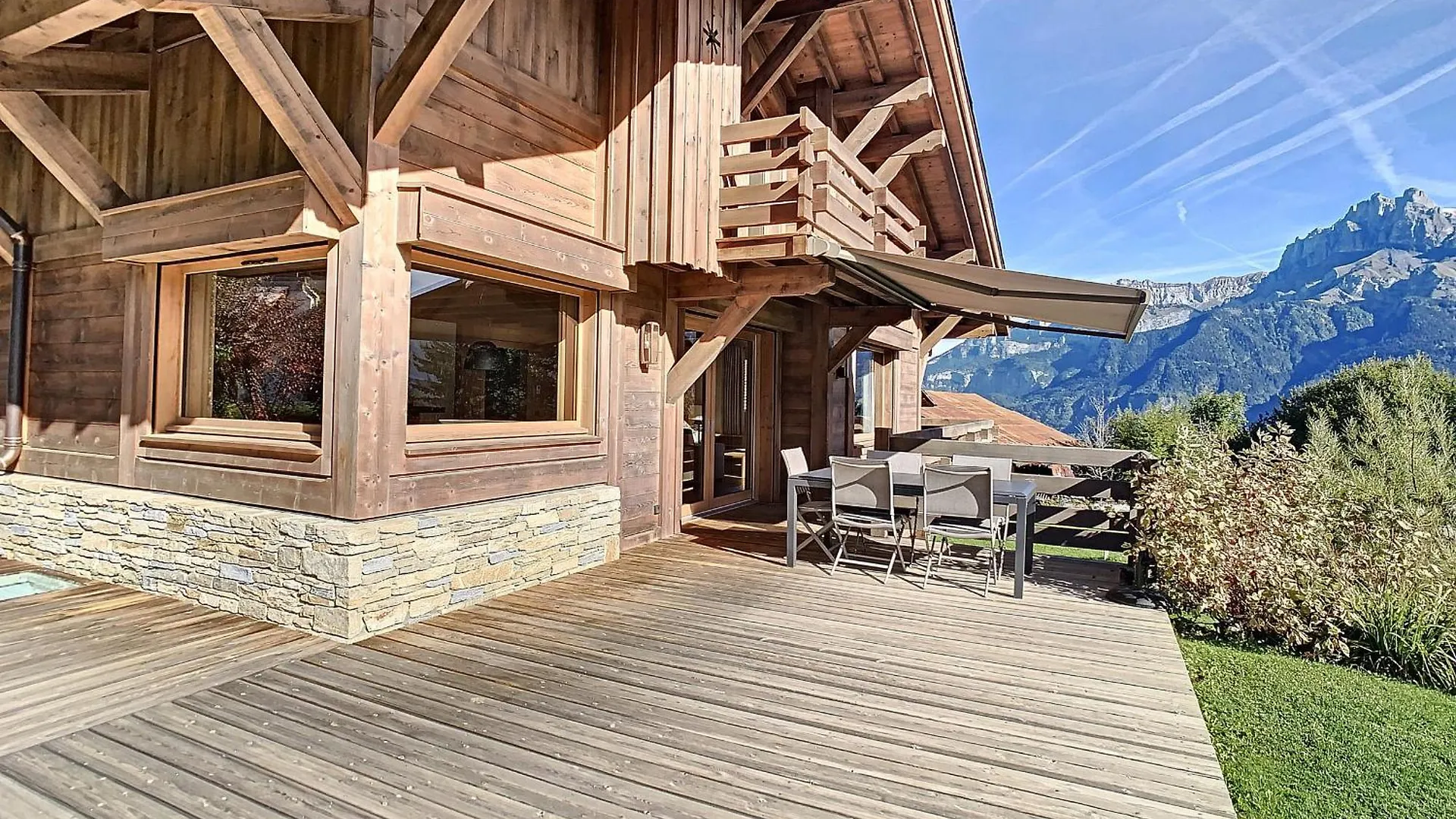 Duplex Neuf Avec Terrasse Face Au Mont Blanc, 3 Chambres Et Mezzanine, A 3 Km Du Centre De Combloux - Fr-1-560-65 0*,